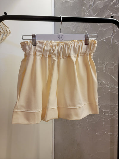 Shorts with pockets