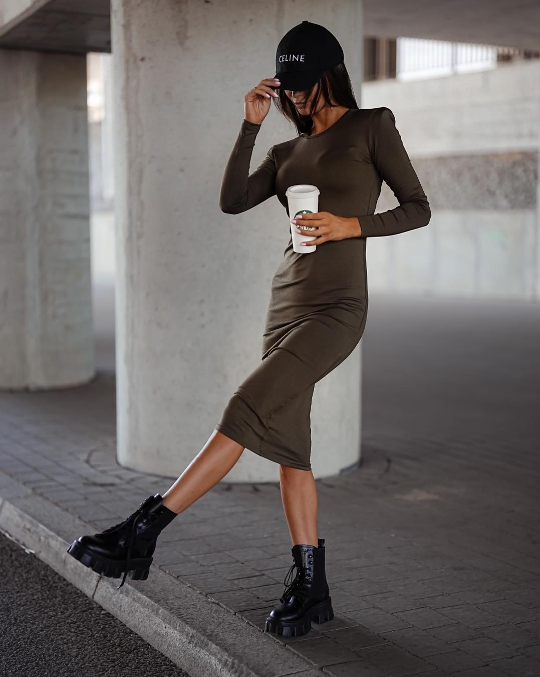 Simple Long Dress with Padded shoulders