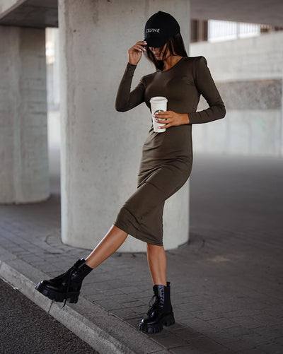 Simple Long Dress with Padded shoulders