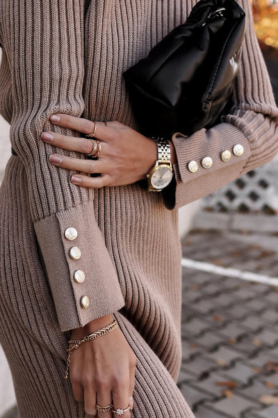 Ribbed dress with gold buttons