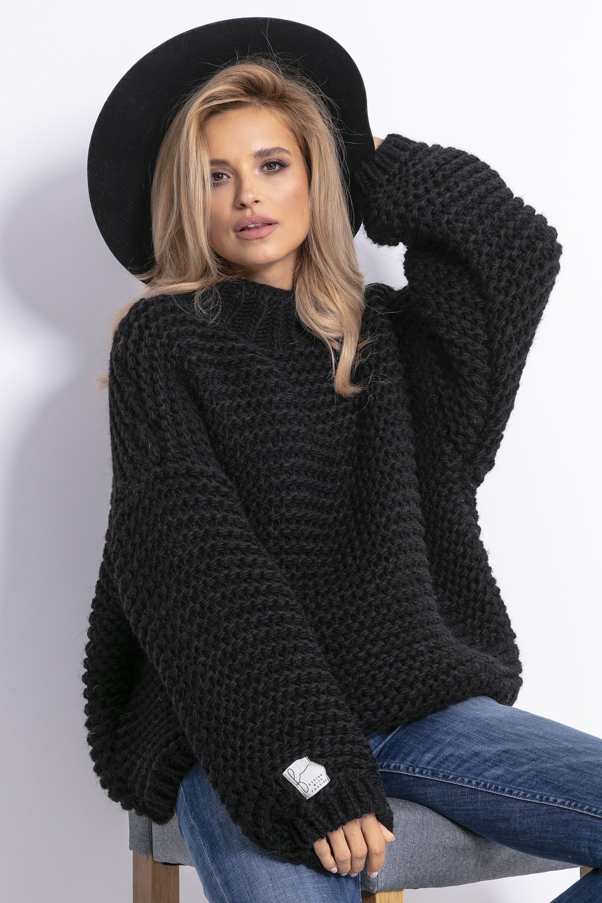 Oversize chunky knit sweater