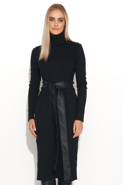 Ribbed dress with faux leather belt